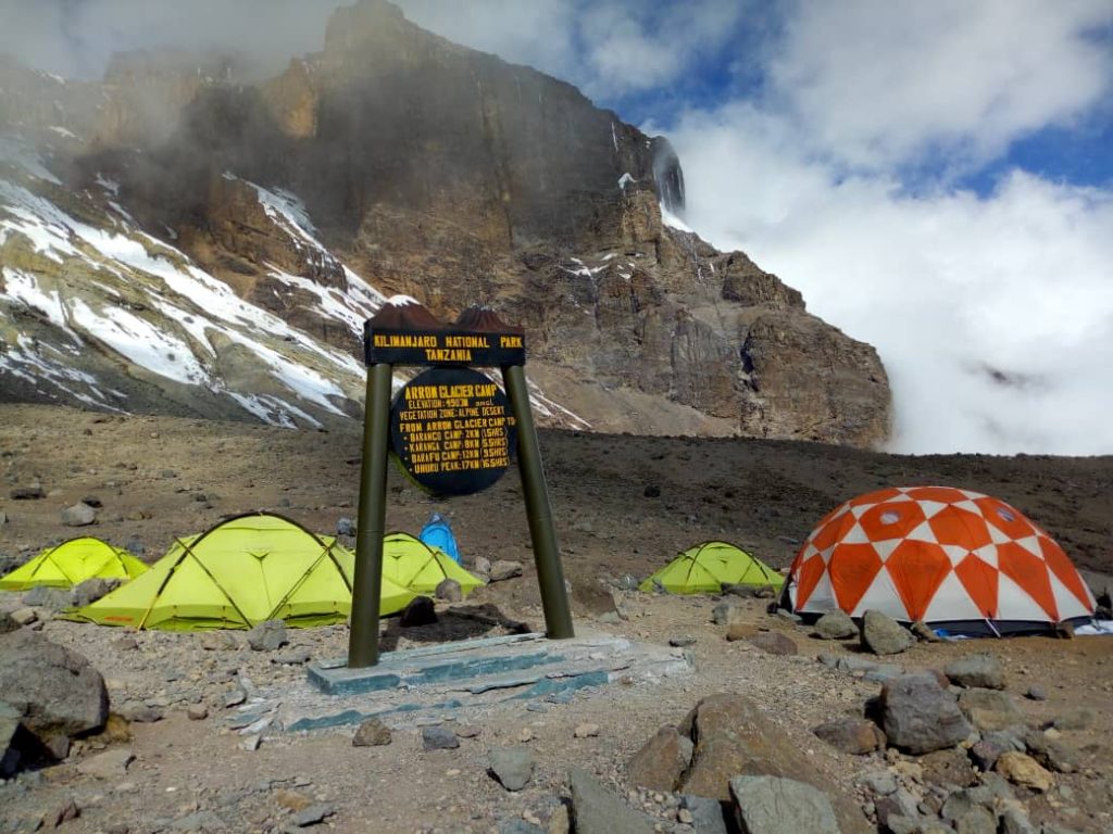 Lost Arrow Camp am Kilimanjaro