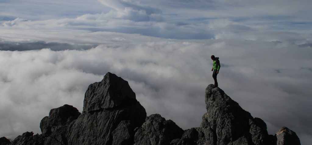 Bergsteiger an der Carstensz Pyramide