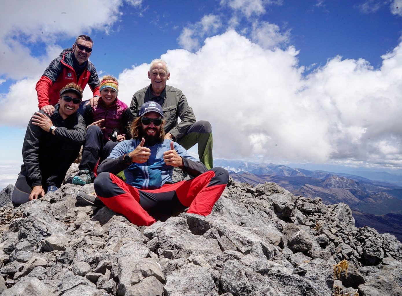Trikora Summit, Felix Berg mit Gruppe