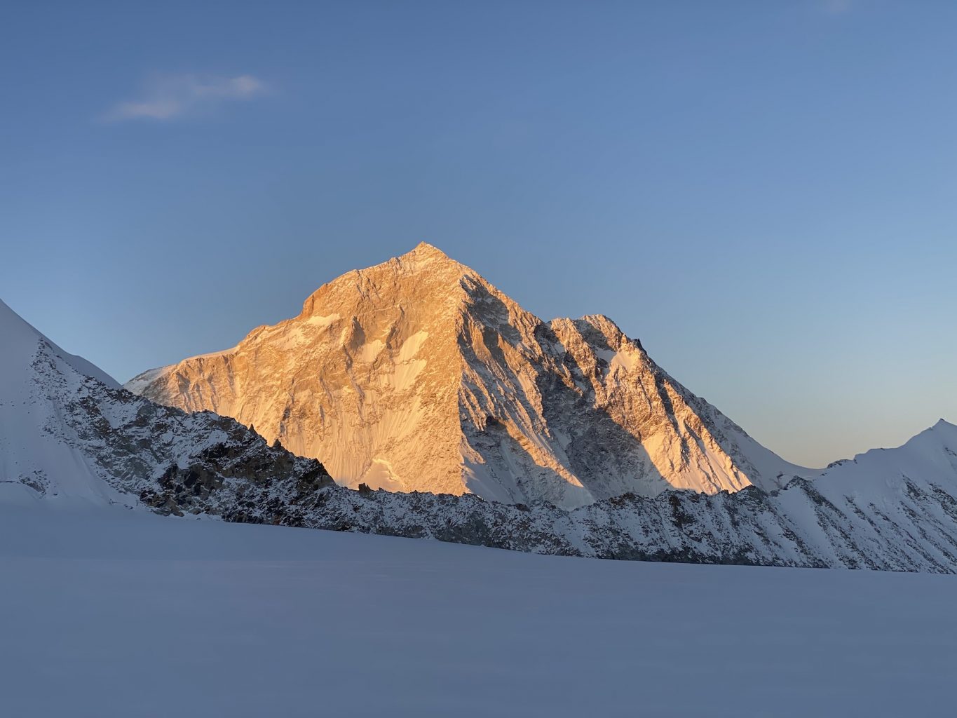 Makalu Sunset - Nepal 8000m Mountain
