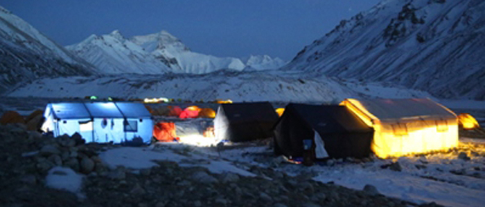 2015 everest base camp night