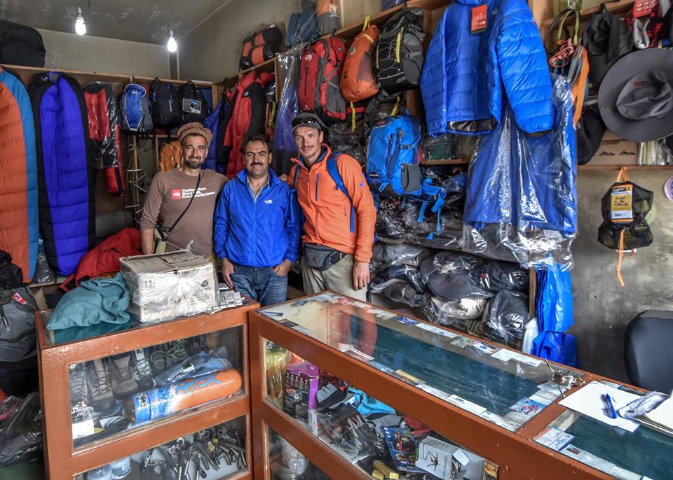 Skardu-Shopping-2015