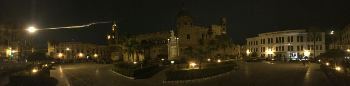 Sicily-Palermo-at-night    