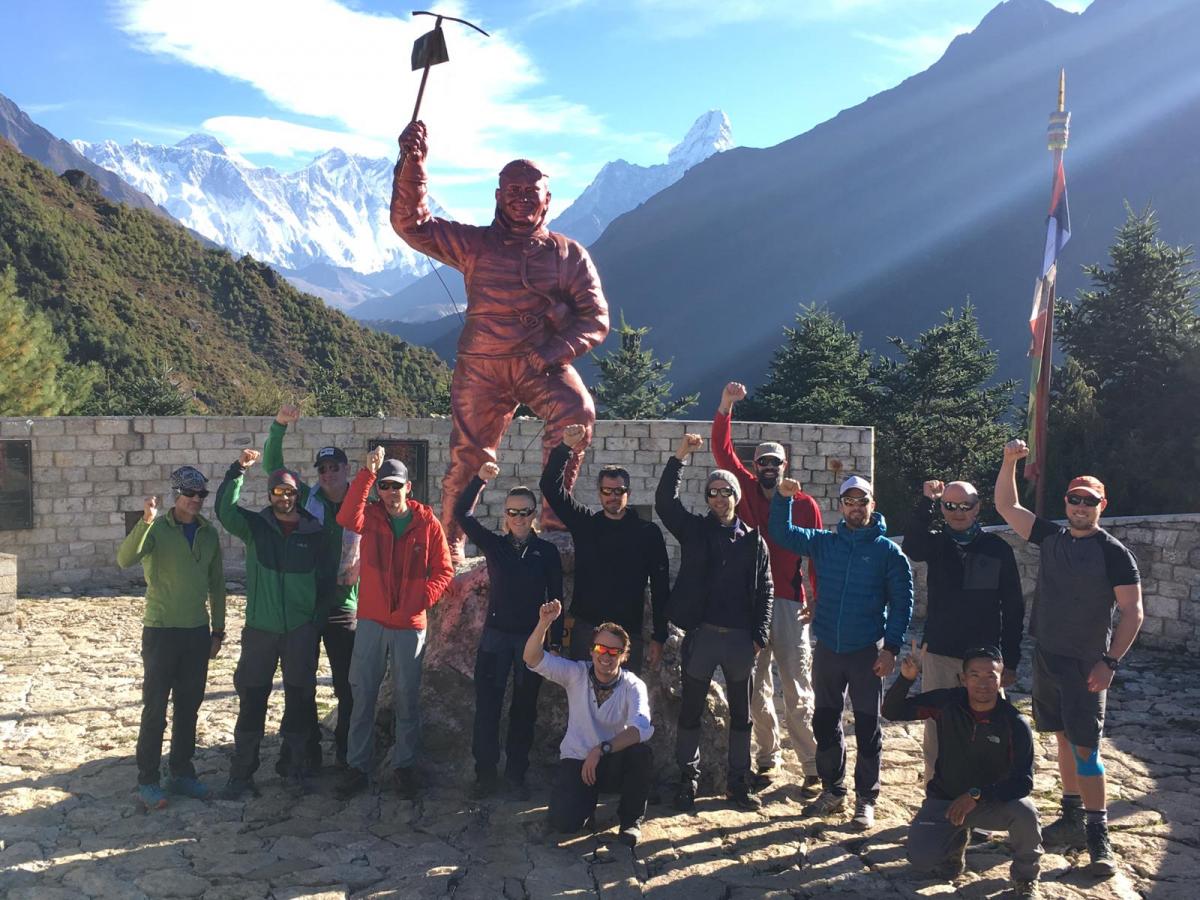 Ama Dablam - 2. Team