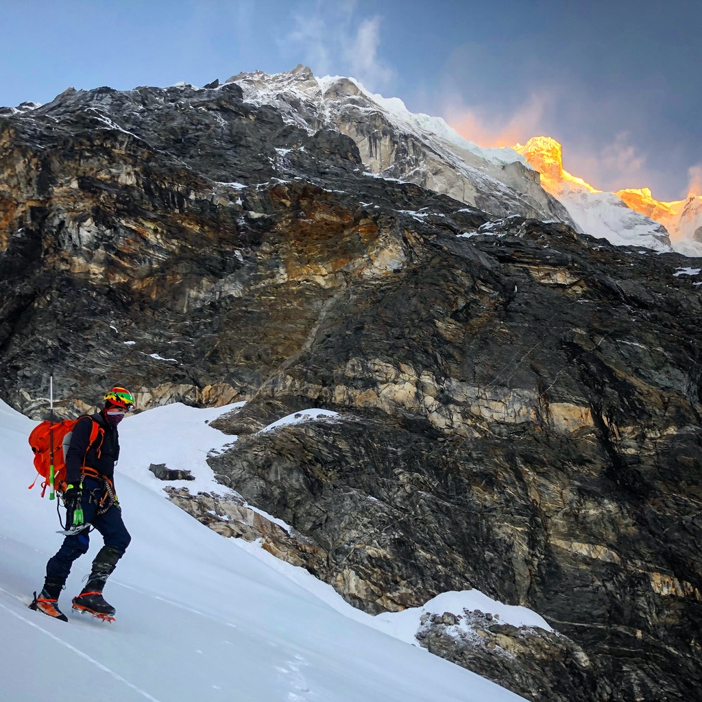 Langtang Lirung Descent